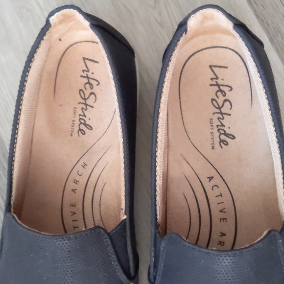 Lifestride Black Loafers 6 - Picture 5 of 5